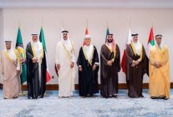 رويترز || إسرائيل تهدد حماس "أينما وُجدت" وقطر تستضيف قمة طارئة