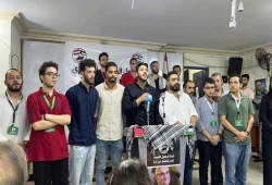 أسطول الصمود المصري يتحدى الحصار على غزة ويوقف التبرعات بعد تدفق هائل