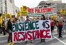 قرار أمريكي بترحيل الطالب الفلسطيني محمود خليل للجزائر أو سوريا..قمع ترامب  لداعمي فلسطين يتصاعد