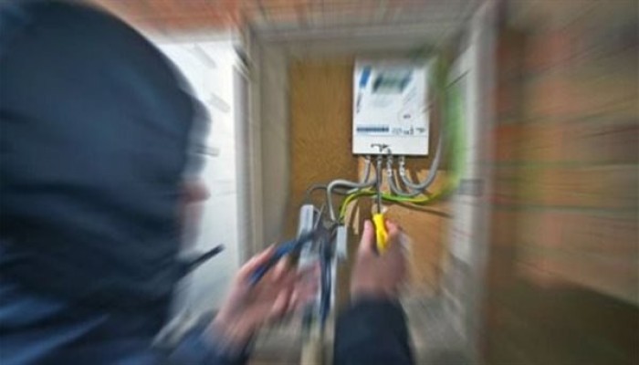 سرقة كهرباء بـ42 مليار جنيه... فشل وزارة مدبولي في مواجهة الغلاء لا الجُناة