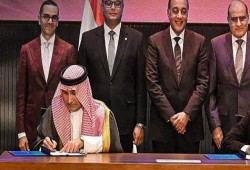 بعد صفقة "مراسي البحر الأحمر"... هل يستقر الجنيه؟ أم يضرب التعويم أكباد المصريين مجددا؟