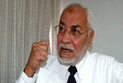 بالفيديو/محمد مهدي عاكف "سجين كل العصور" .. ما لا تعرفه عن مرشد الإخوان وشيخ المجاهدين