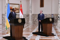 السيسي أسد أمام الرئيس الرواندي نعامة أمام اثيوبيا: مياه النيل تحجز أمام سد النهضة وأبو لمعة يرفض الهيمنة على النهر!