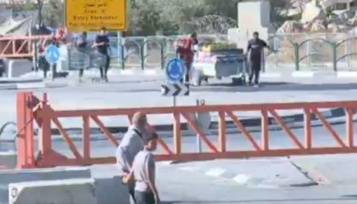 إغلاق معبر الكرامة يحرم ملايين الفلسطينيين في الضفة الغربية من حرية التنقل.. التأثير والتداعيات