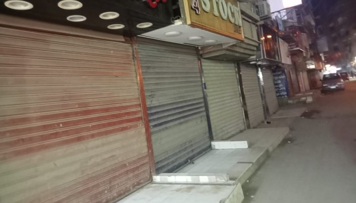 إعادة تطبيق المواعيد الشتوية للمحال تحت حكم السيسي.. ترشيد طاقي أم ضبط قمعي للشارع؟