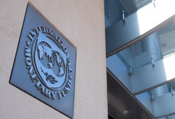 لم نوص برفع سعر الوقود... كيف فضح صندوق النقد سياسات السيسي برفع الأسعار؟