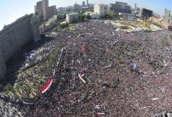 من أعاجيب اقتصاد السيسي: تحالف إماراتي أمريكي لتحويل مجمع التحرير لفندق بقرض 15 مليار جنيه من البنوك المصرية!!
