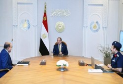 اجتماع السيسي وقيادات عسكرية الخميس... مزيد من البزنس والامتيازات المالية مقابل الولاء لمواجهة سيناريو مظاهرات المغرب بمصر!