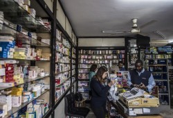 أزمة نقص الأدوية في مصر وأثرها على المواطنين.. بين الغلاء والفوضى في الصيدليات