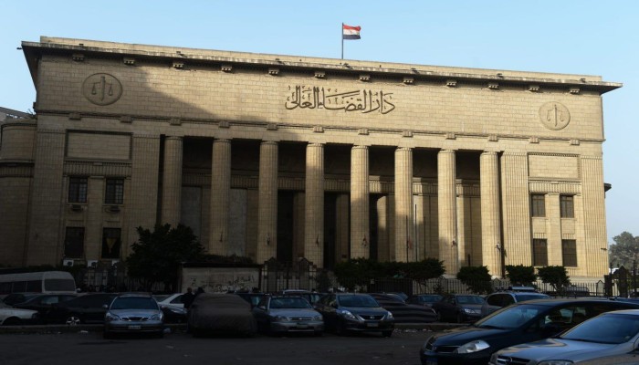 محكمة الجنايات تؤجل النظر في 6 قضايا وإعادة إجراءات اثنتين لاستكمال الشهود والمرافعات