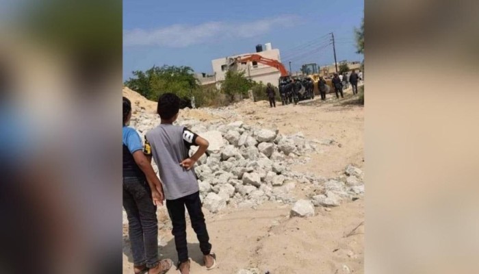 شاهد|| غضب متصاعد لأهالي حي ميناء العريش ضد جرائم إخلائهم قسريًا بلا تعويضات