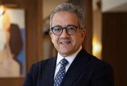 "زعلان ومش مصدق".. رسالة الى اليونسكو تتهم العناني بارتكاب انتهاكات خطيرة