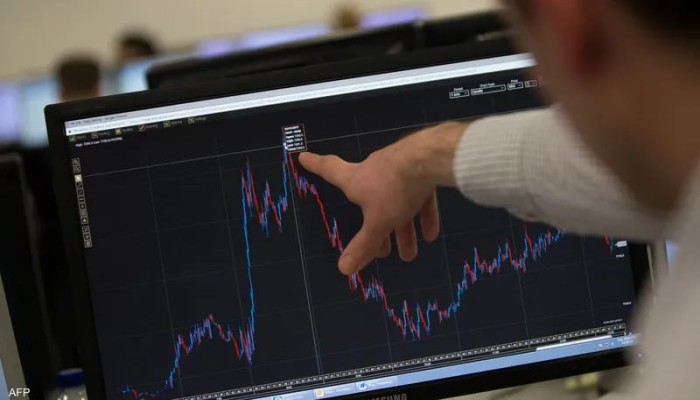 فشل اقتصادي لنظام السيسي... مؤسسات دولية تتجه لخفض تصنيف بورصة مصر من "ناشئة" إلى "سوق حدودية"!