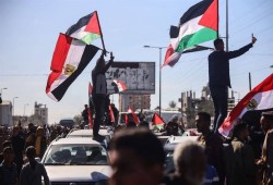 شاهد || أجمل صباح منذ عامين.. فرحة تعمّ شوارع غزة بعد إعلان وقف إطلاق النار
