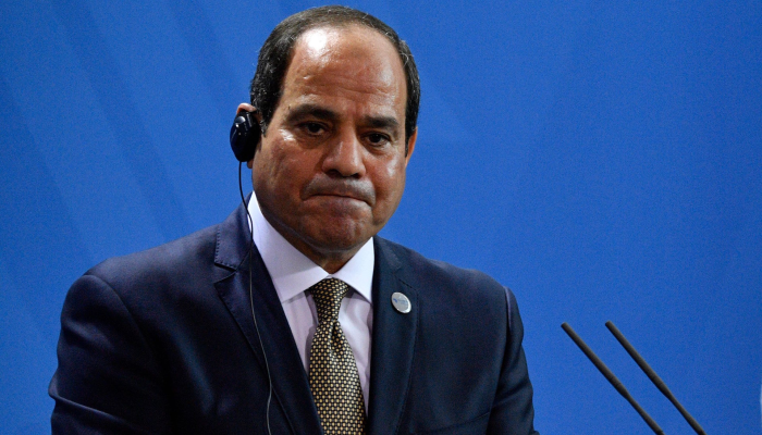 من الداخل.. هل يشهد نظام السيسي تصدعات وانقسامات وتحالفات وصراعات خفية؟!
