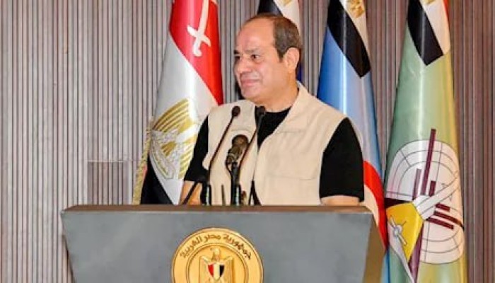 مشروع “إعادة هيكلة مؤسسات الدولة”.. السيسي يحمّل المصريين الفشل ويبرّئ العسكر من الخراب