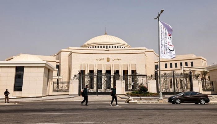 عابد يهرب إلى الخارج وبدر يتحدث عن المال الانتخابي.. أزمة المستبعدين من الترشح لـ "النواب" تتفاقم