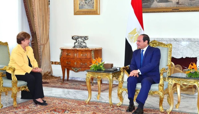 صندوق النقد والبنك الدولي يمنحان السيسي ديونًا جديدة بـ 3 مليارات دولار لإنقاذ حكومته من أزمة تمويل خانقة