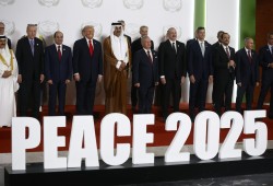 ذا كونفرزيشن || قمة السلام في مصر تكشف أن صفقة ترامب لغزة عرض استعراضي أكثر منها فجرًا جديدًا للشرق الأوسط
