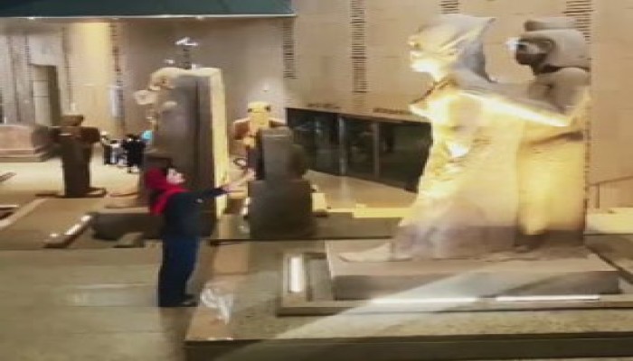 بالفيديو|| تبخير المتحف المصري من الحسد يثير سخرية واسعة... ماذا يحدث؟