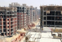 رفع الفائدة على التمويل العقاري.. عبء جديد على محدودي ومتوسطي الدخل وسط موجة غلاء متصاعدة