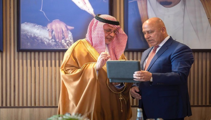 وزير النقل ينفي بيع أرض الحديد والصلب للسعودية.. وتصريحاته تثير جدلاً واسعًا: "أتمنى شخصيًا أن تطلبها الرياض" (فيديو)