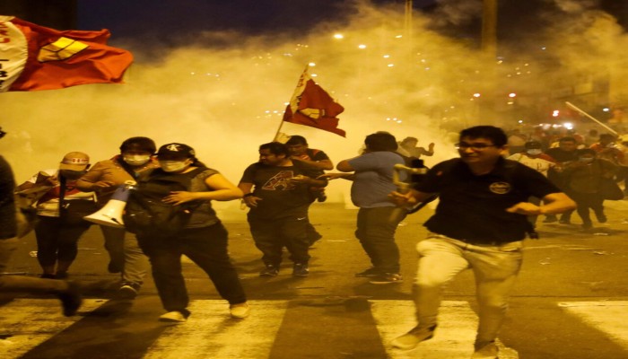 من ليما إلى القاهرة: احتجاجات جيل Z  تهز عاصمة بيرو.. متى يتحول السخط الرقمي إلى احتجاج في مصر؟