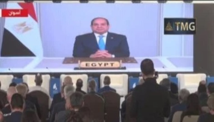 منتدى أسوان الاقتصادي: خطاب السيسي يكشف طمعاً في ثروات أفريقيا وتسولاً غير مسبوق