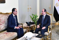 لماذا لا يُطبّق مصطفى مدبولي والسيسي ما يطالبان به الشعب من تحمل فاتورة الإصلاح الاقتصادي؟
