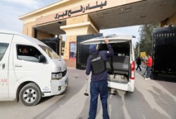 السلطات المصرية توجه اتهامات إرهابية للروائي القبطي هاني صبحي بعد سخريته من السيسي