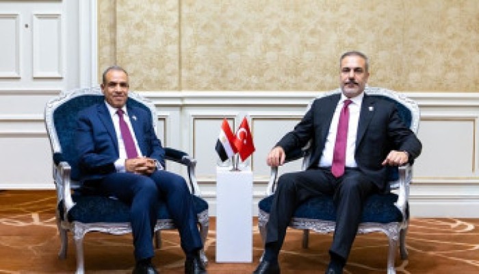 القاهرة وأنقرة تنسقان لتنفيذ اتفاق غزة رغم اعتراض إسرائيل على الدور التركي