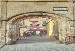 وثيقة مشروع تطوير القاهرة الفاطمية.. نزع ملكية وتشريد آلاف السكان بالحسين والسيدة والغورية