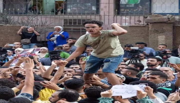 للعام الثاني.. استمرار حبس "علي أبو المجد" لمشاركته في تظاهرات دعم غزة