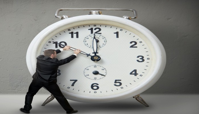 ماذا يحدث لجسمك عند تأخير الساعة لمدة 60 دقيقة اليوم؟