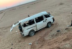 إصابة 19 شخصًا في انقلاب ميكروباص بأسوان