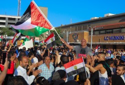 بعد الإفراج عن 29 معتقلاً.. نيابة الانقلاب تواصل احتجاز 131 من المتعاطفين مع غزة 