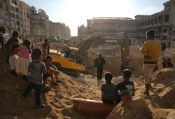 نيو جورنال|| مصر تفتّش أنقاض غزة بحثًا عن جثث إسرائيليين