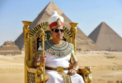 الباحث محمد حمدي: افتتاح المتحف المصري الكبير.. لا يُظهر مصر الجميلة بل يُخفي مصر الجريحة