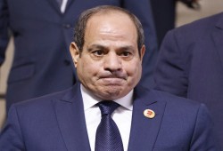 ماذا تفعل الماشطة في الوش العكر؟.. احتفالات السيسي لن تنسي المصريين معاناتهم تحت حكمه