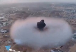 إسرائيل تدمر أحياء غزة بقنابل أمريكية حديثة تُجرَّب لأول مرة رغم وقف الحرب