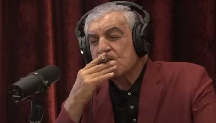 شاهد || زاهي حواس يرد على سؤال حول زيارة الإسرائيليين للمتحف: "المتحف مفتوح لكل الناس"