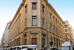 هذا ما جناه المصريون تحت الانقلاب.. لأول مرة في تاريخ مصر  فوائد الديون تتجاوز الإيرادات!