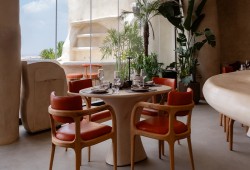 يحدث في عهد السيسي.. تمييز وتضييق ضد المحجبات في مطعم شهير بمصر 