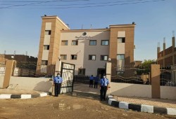 خصخصة الوحدات الصحية.. مبرر حكومي أم فشل إداري مقنّع؟