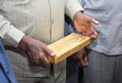 تقارير دولية: الإمارات اللاعب الرئيسي في حرب السودان: اتهامات بتأجيج الصراع من أجل الذهب