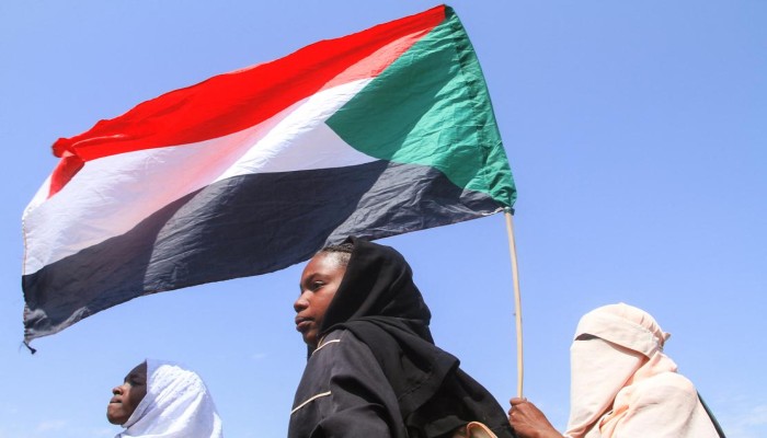لوموند|| كثير من الدول تساهم في إطالة أمد الحرب في السودان
