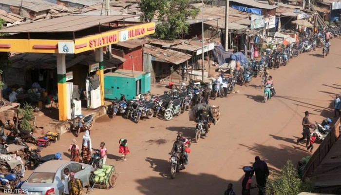 اختطاف ثلاثة مصريين في مالي على يد جماعة تابعة للقاعدة ومطالبة بفدية 5 ملايين دولار
