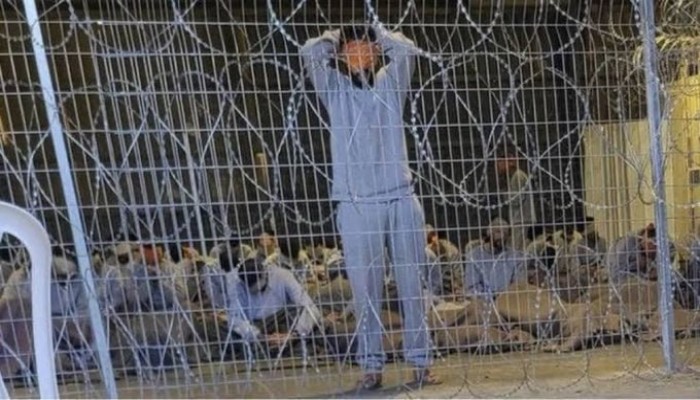 الجارديان: إسرائيل تحتجز عشرات الفلسطينيين في سجنٍ سري تحت الأرض وسط ظروف لاإنسانية