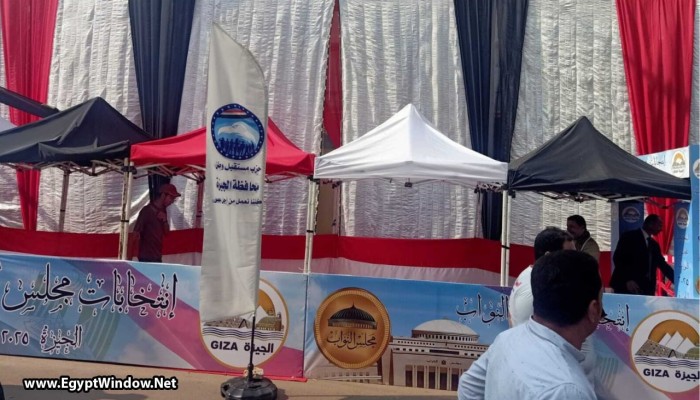 بالصور.. إقبال محدود وطوابير مصطنعة بدائرة العمرانية في اليوم الأول من  مسرحية  النواب