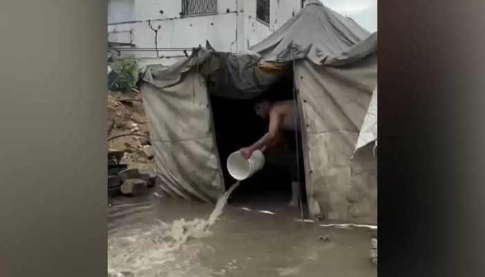 سي إن إن || الأمطار الغزيرة تُغرق مخيمات الفلسطينيين النازحين في غزة